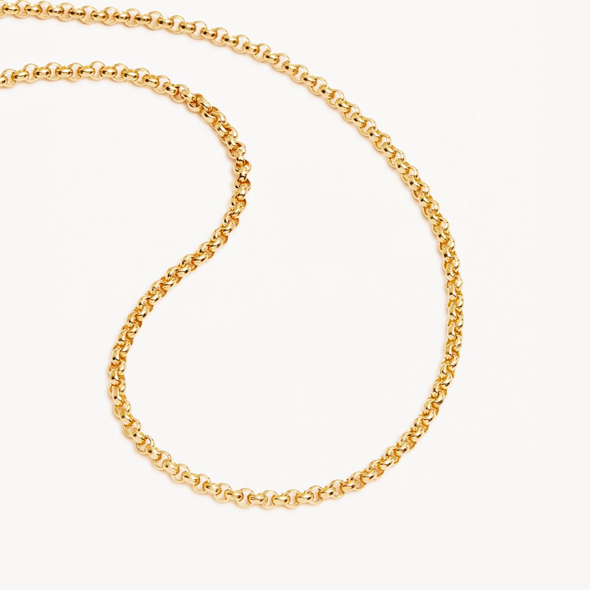 Golden Radiance Bold Belcher Chain Necklace 1