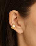 Load image into Gallery viewer, Elegant Textured Gold Ear Cuff
