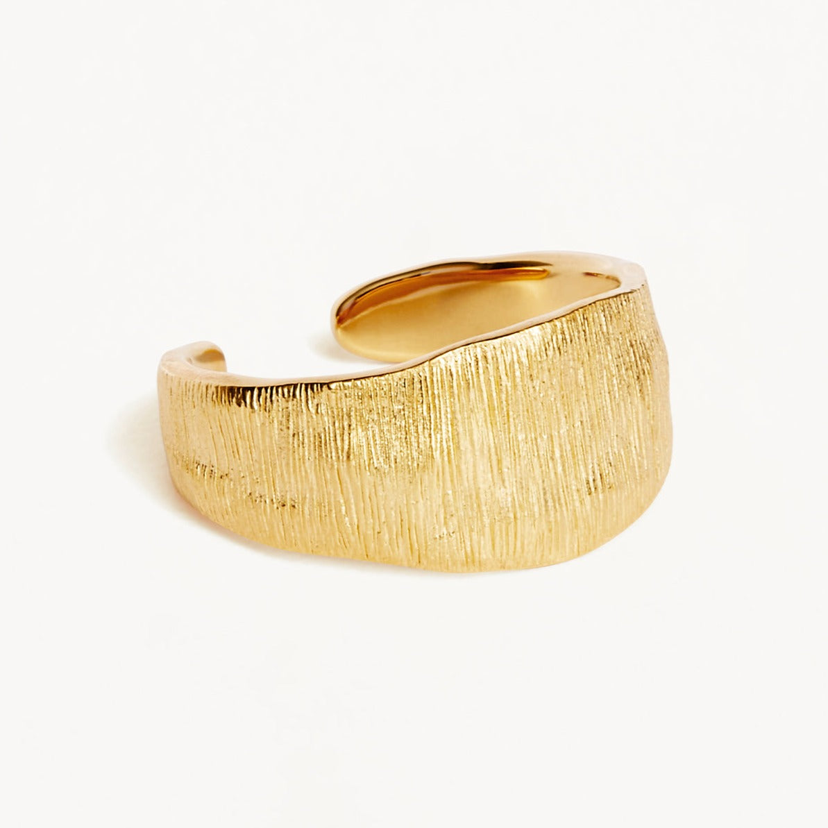 Rustic Elegance: Textured Gold Half-Open Band 3