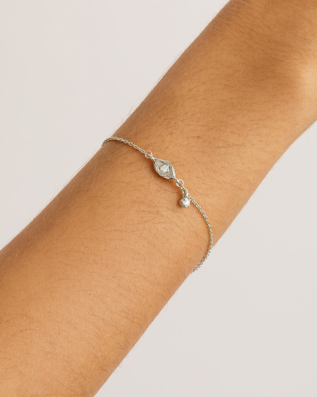 Radiant 0.10 TCW Round Lab-Grown Diamond Evil Eye Bracelet 2