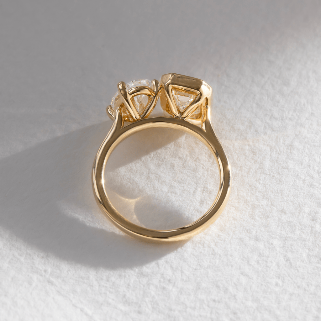 Solitaire-Oval Lab Grown Diamond Engagement Ring