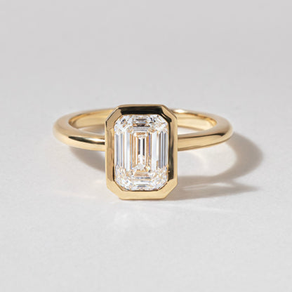 Solitaire-Oval Lab Grown Diamond Engagement Ring