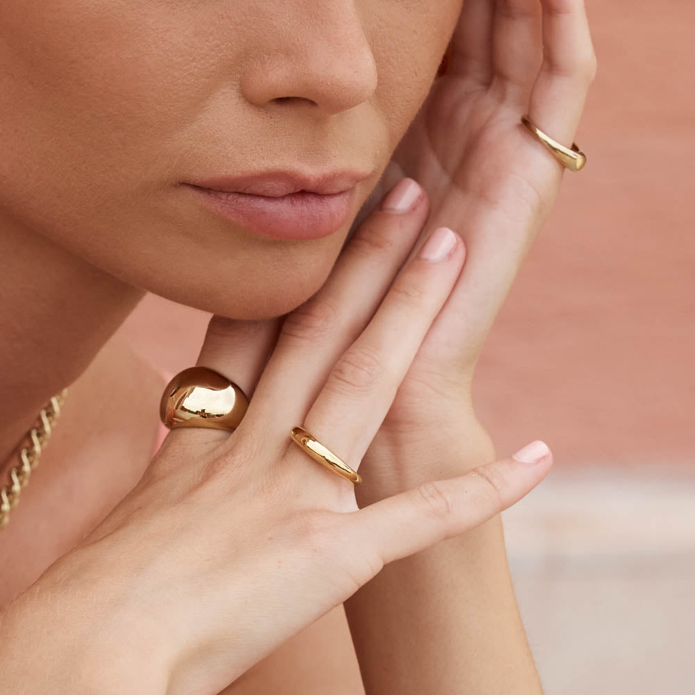 Golden Curve Dome Pinky Ring