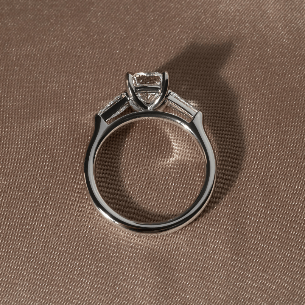 Solitaire-Oval Lab Grown Diamond Engagement Ring