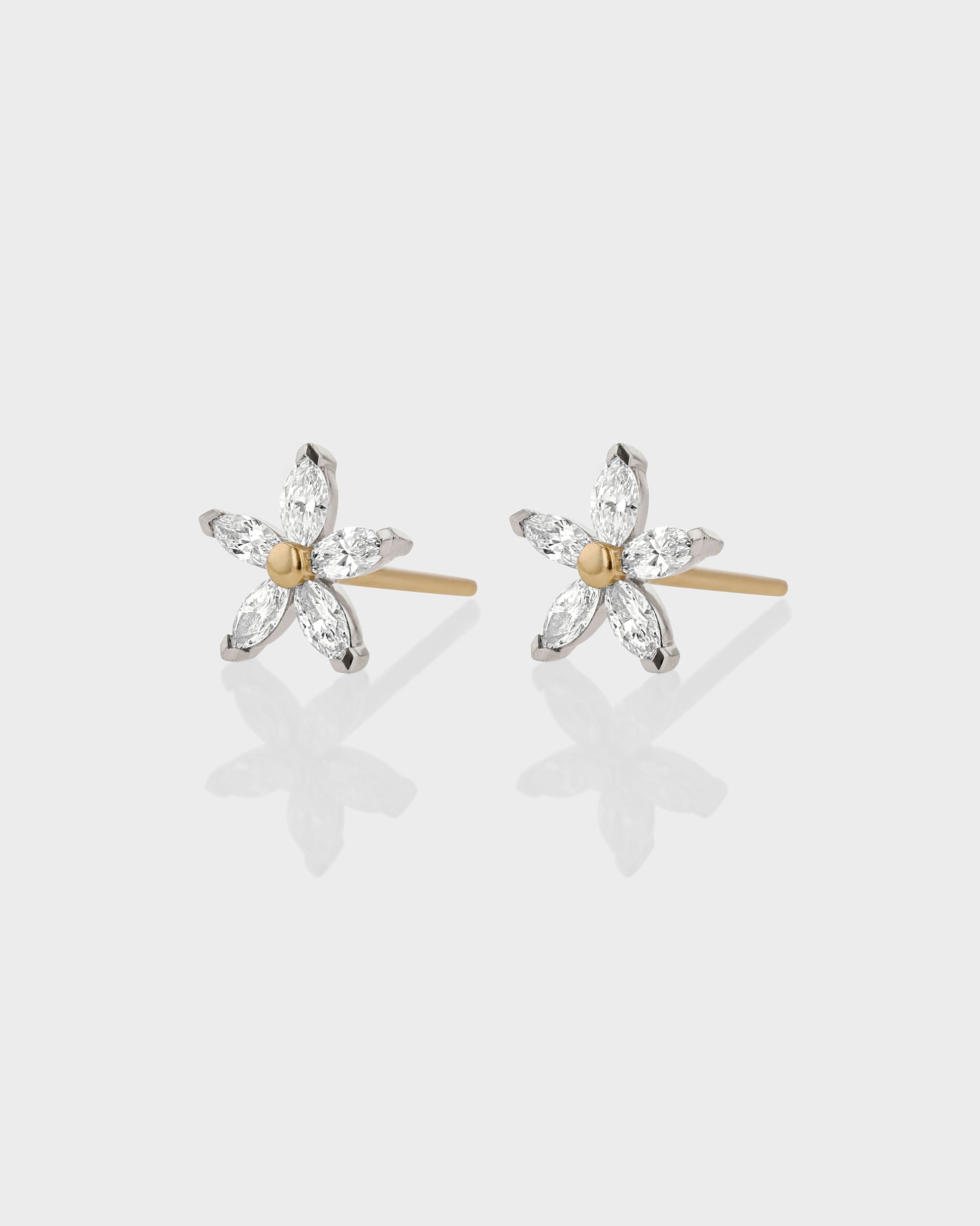 0.30 TCW Marquise Lab Grown Daisy Cartilage Stud Earring 1
