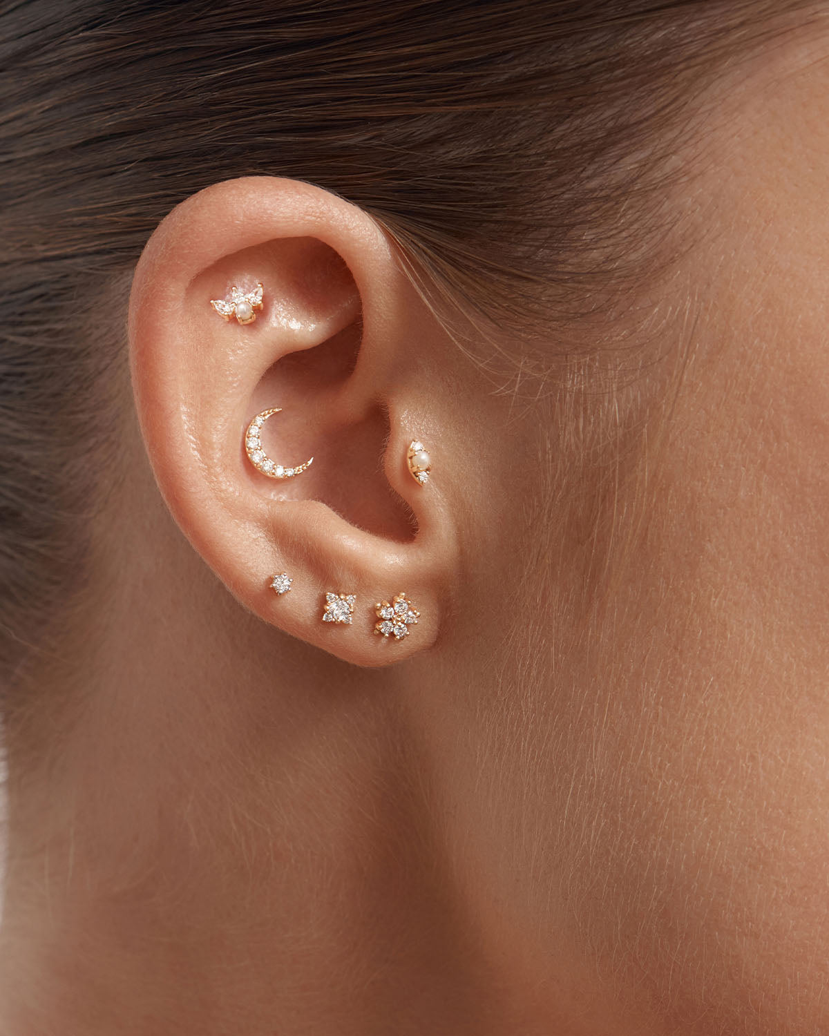 0.30 TCW Round Lab-Grown Diamond Floral Gold Stud Earrings 4