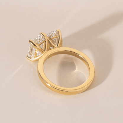 Solitaire-Oval Lab Grown Diamond Engagement Ring