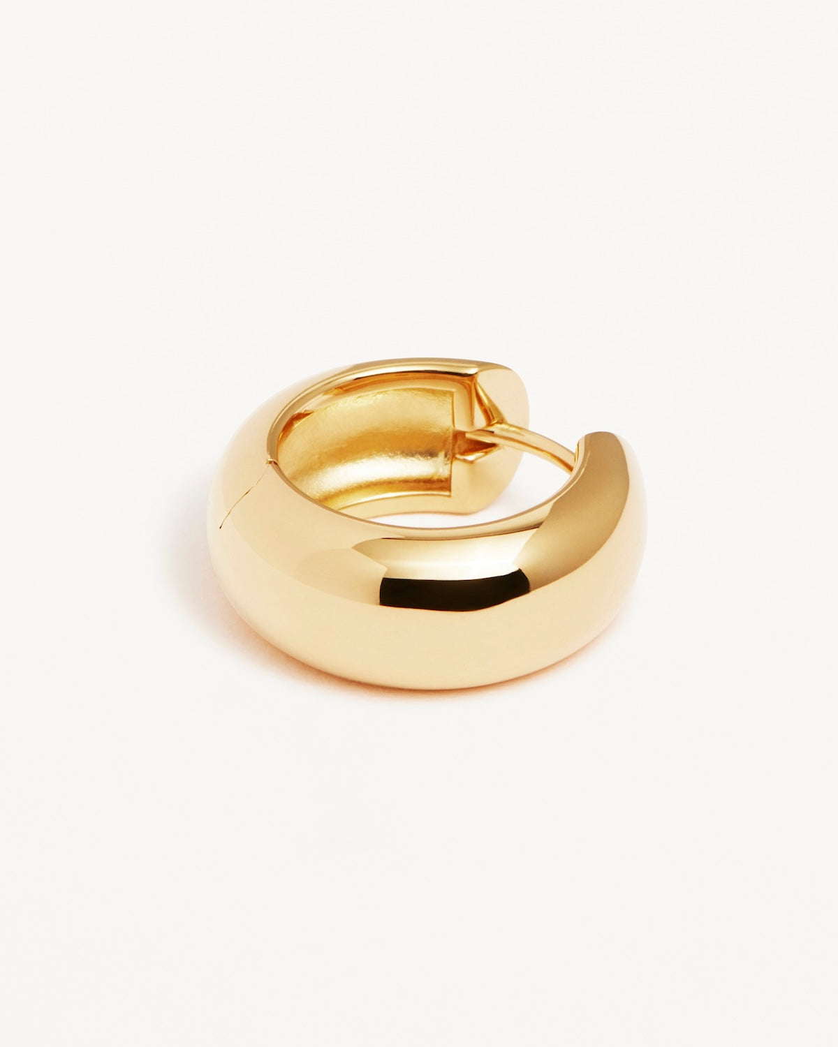Bold Small Hoops Gold Earring 3