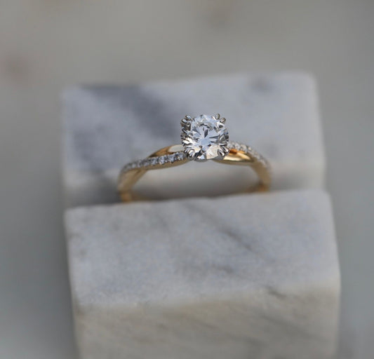 0.89 CT Round Cut Twisted Shank Pave CVD E/VS1 Diamond Engagement Ring 1