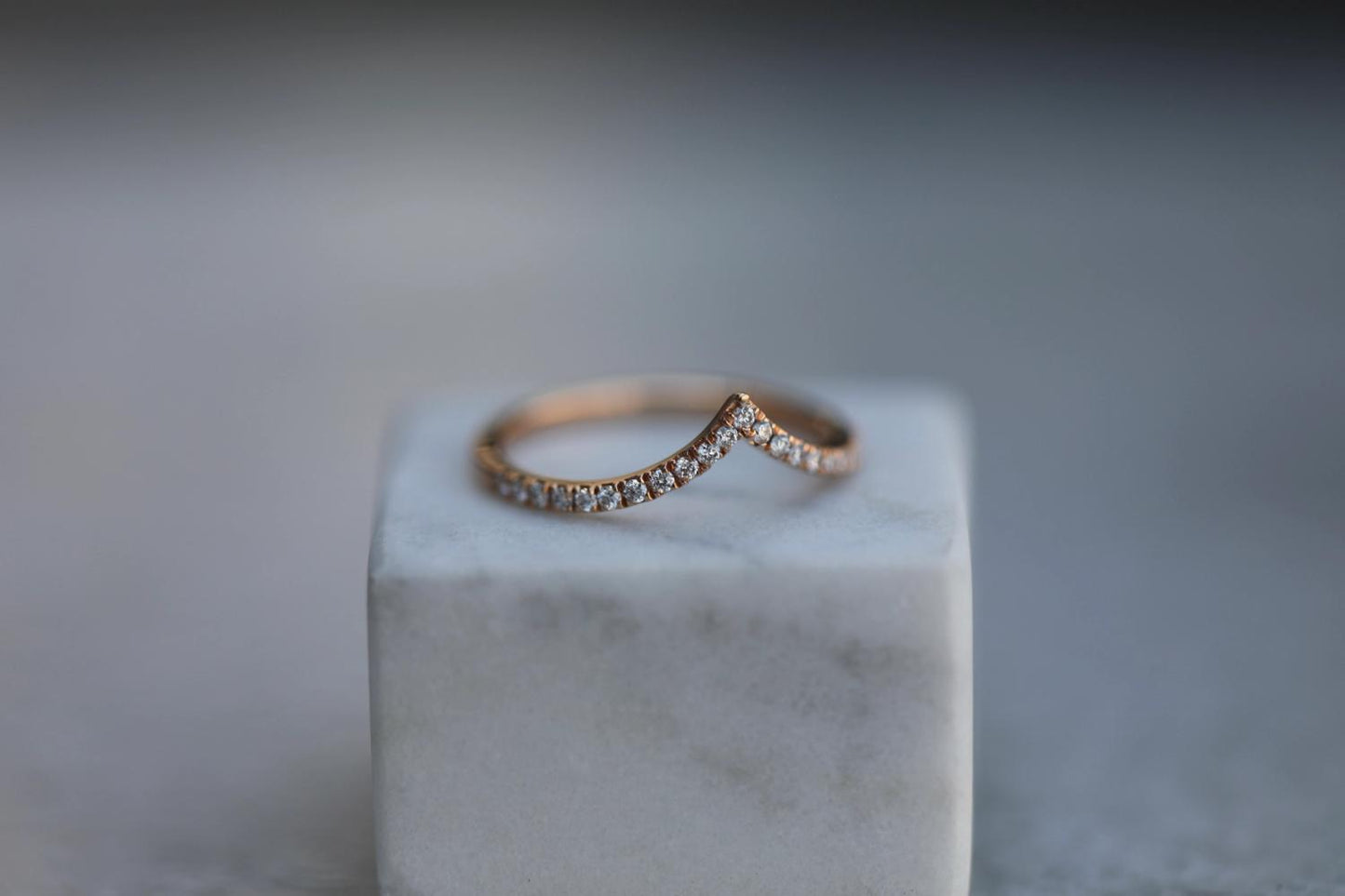 0.225 TCW Round Lab-Grown Diamond V-Curve Wedding Band 6