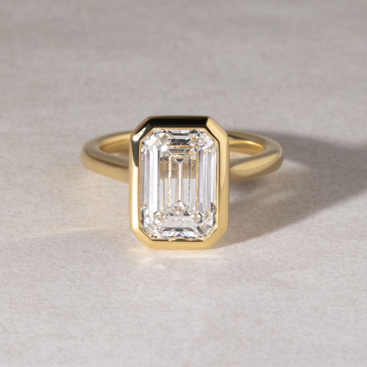 Solitaire-Oval Lab Grown Diamond Engagement Ring
