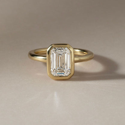 Solitaire-Oval Lab Grown Diamond Engagement Ring