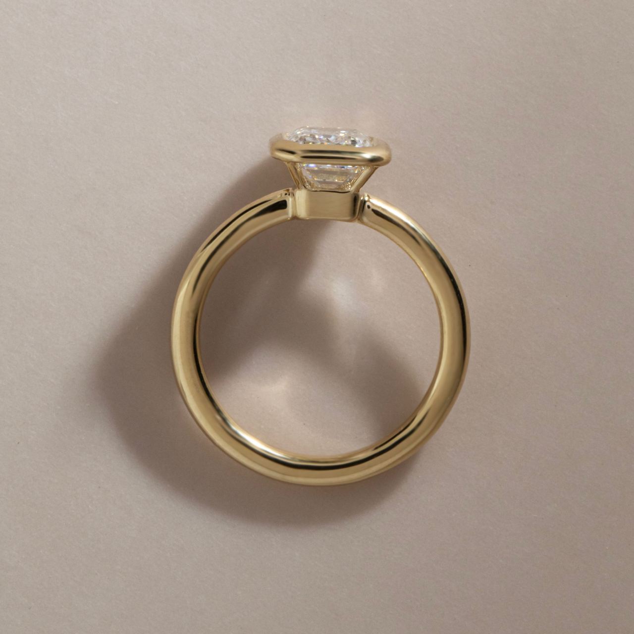 Solitaire-Oval Lab Grown Diamond Engagement Ring