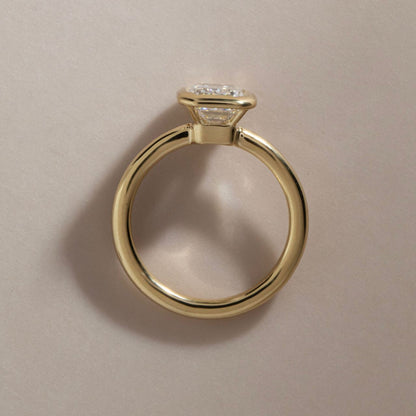 Solitaire-Oval Lab Grown Diamond Engagement Ring