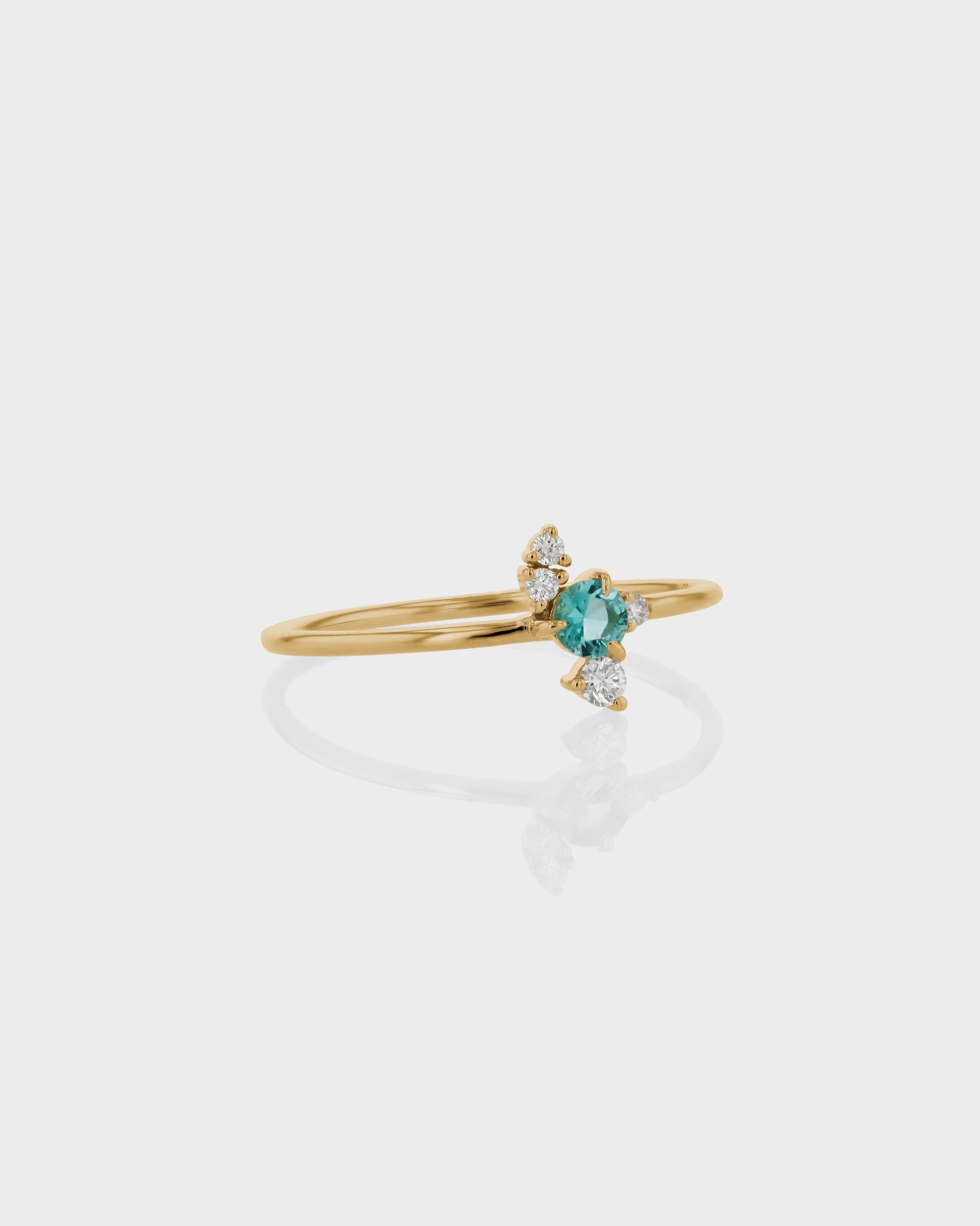 0.50 CT Round Green Emerald Lab-Made Diamond Cluster Ring in Gold