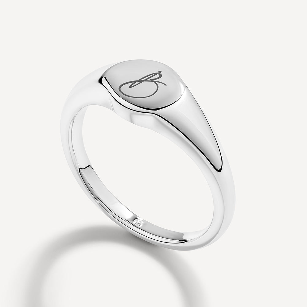 Personalized Initial Engravable Circle Signet Wedding Band