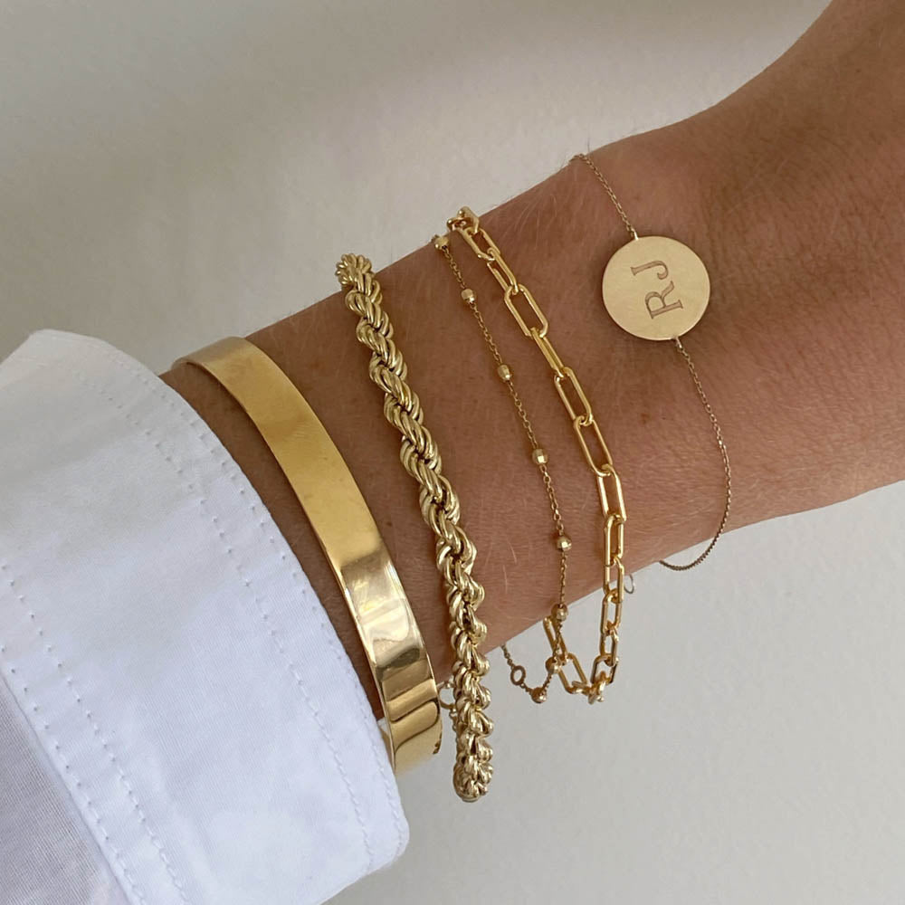 Personalized Gold Round Charm Bracelet