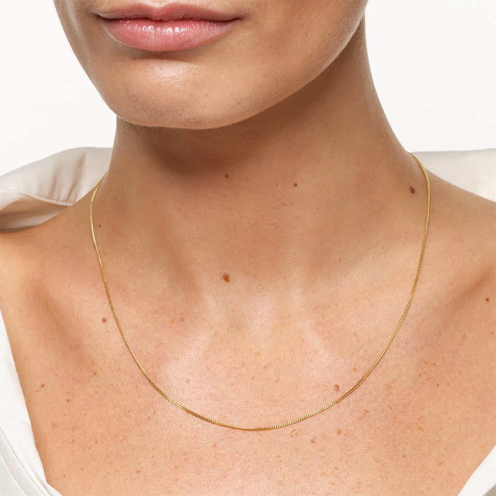 Elegant Gold Curb Chain Necklace