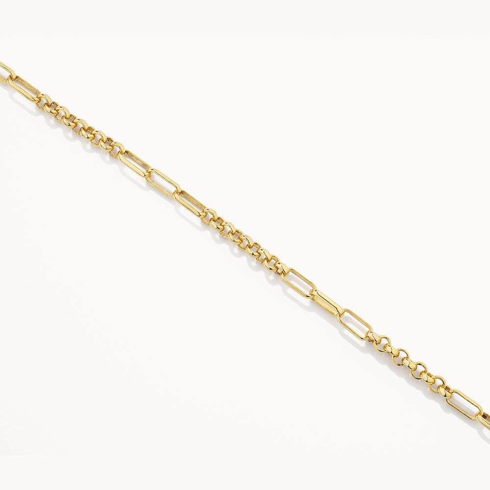 Elegant Gold Link Bracelet