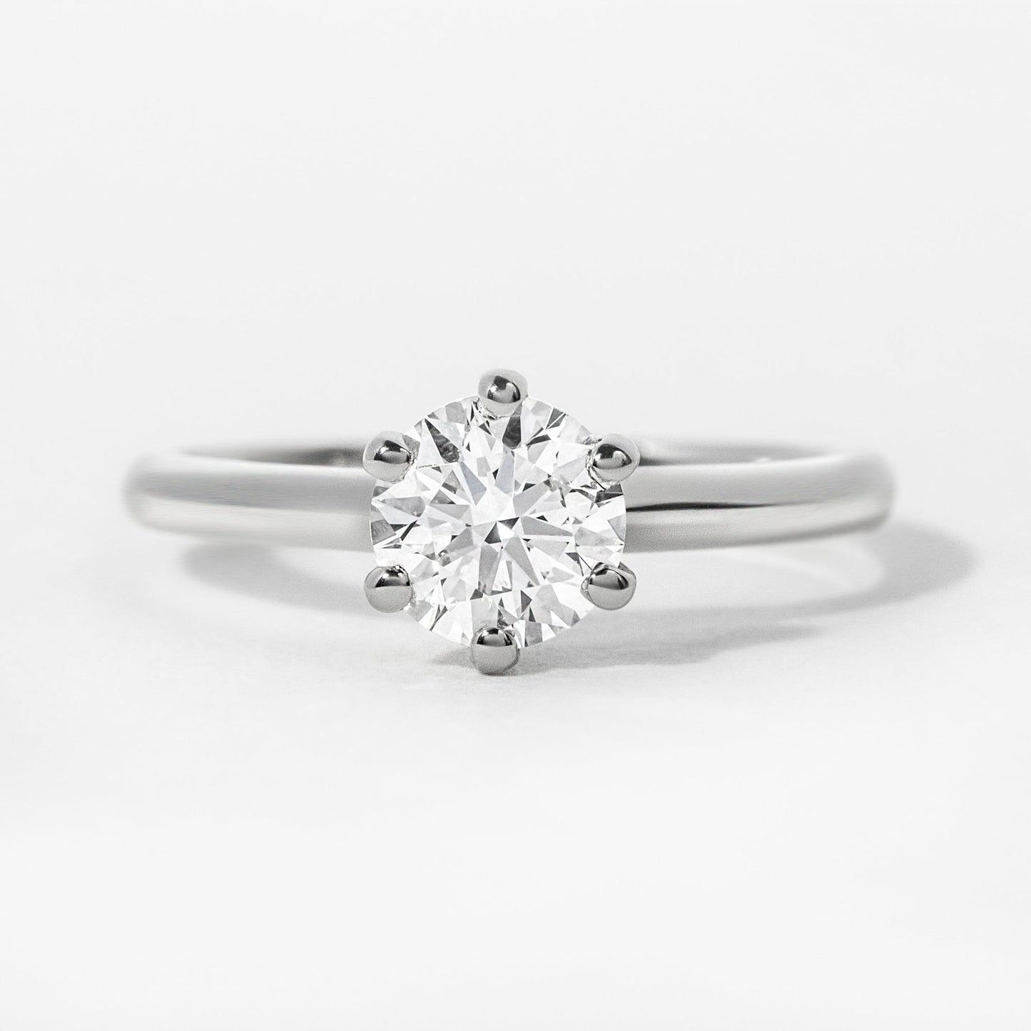 Solitaire-Round Lab Grown Diamond Engagement Ring