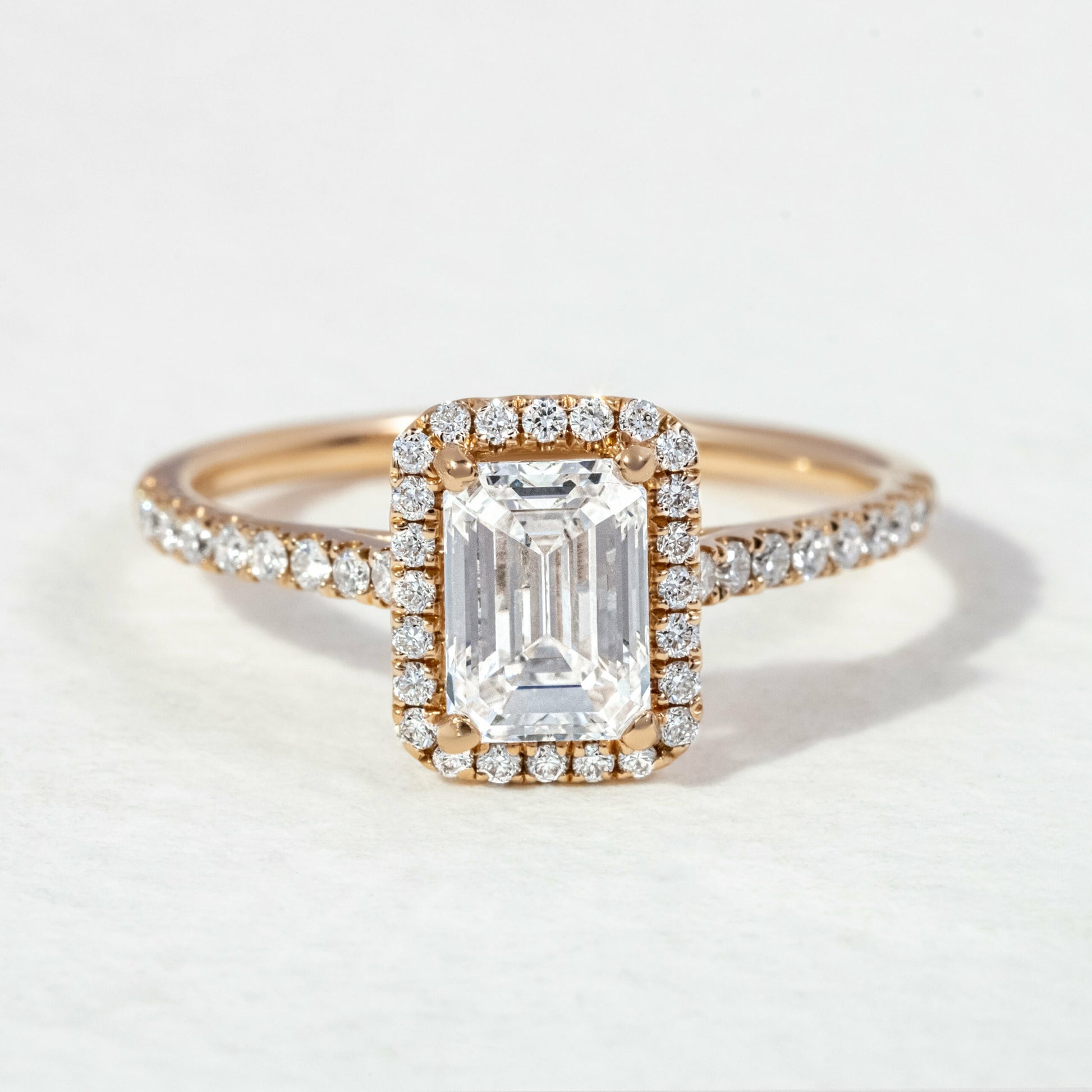 Solitaire-Oval Lab Grown Diamond Engagement Ring