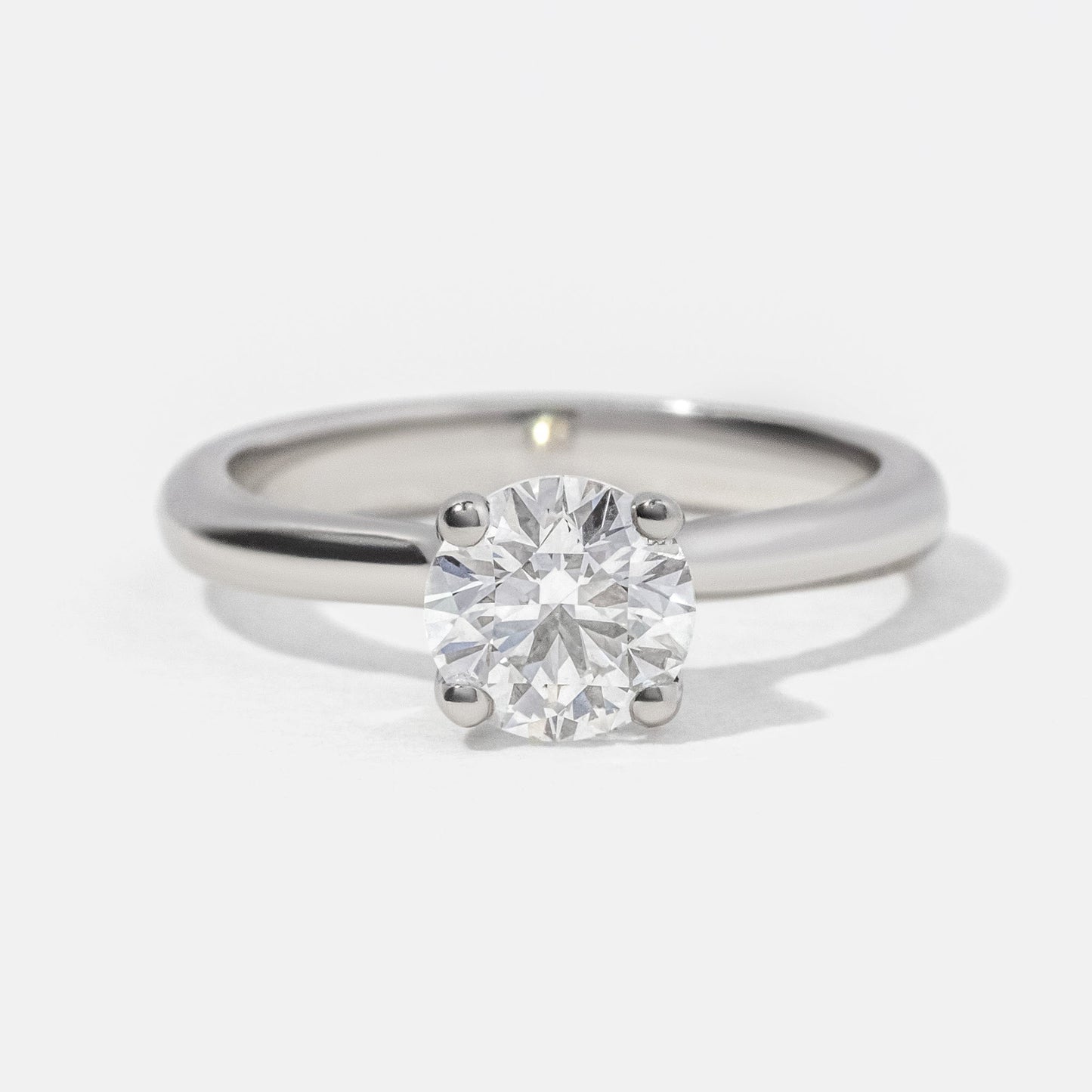 Solitaire-Round Lab Grown Diamond Engagement Ring