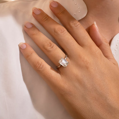 Solitaire-Oval Lab Grown Diamond Engagement Ring