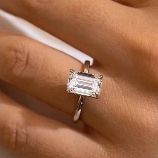 Solitaire-Oval Lab Grown Diamond Engagement Ring