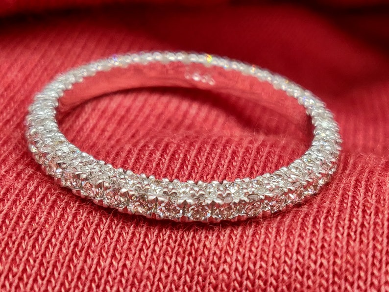1.0 TCW Round Lab-Grown Diamond Eternity Wedding Band – Sparkling Elegance 3