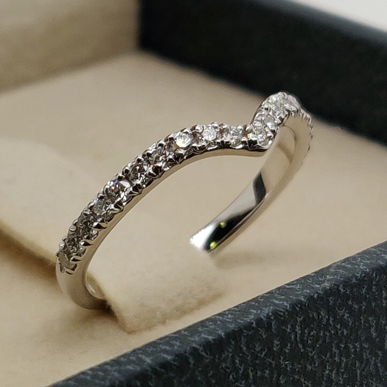 0.21 Carat Round Lab-Grown Diamond Curved Wedding Band