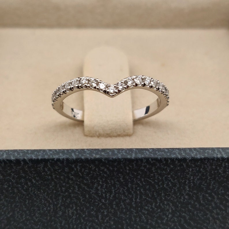 0.21 Carat Round Lab-Grown Diamond Curved Wedding Band 6