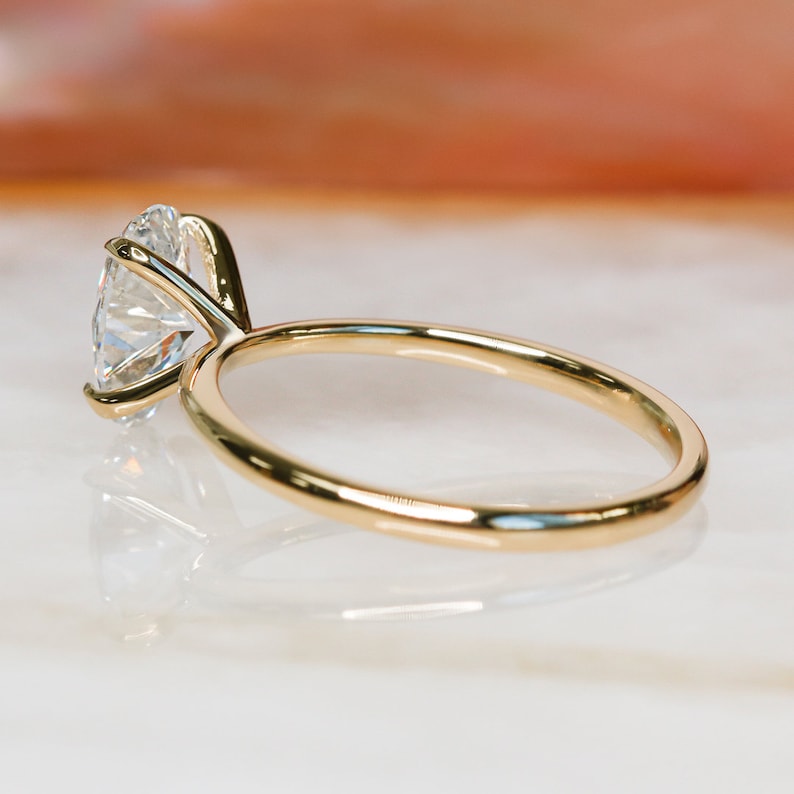 1 Carat Oval Lab-Grown Diamond Solitaire Engagement Ring In Gold