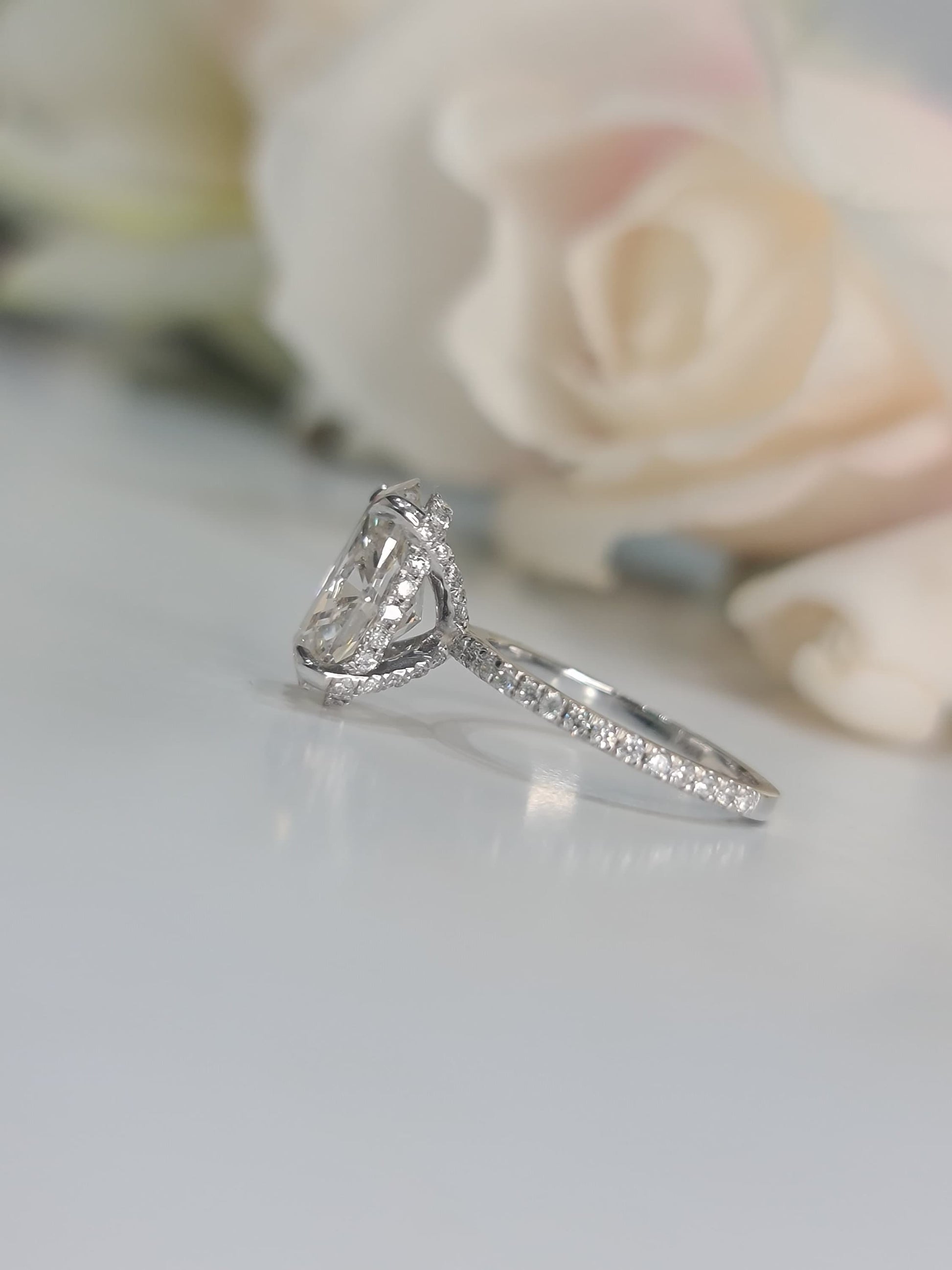 Exquisite 3 CT Oval Lab-Grown Diamond Engagement Ring with Hidden Halo 4