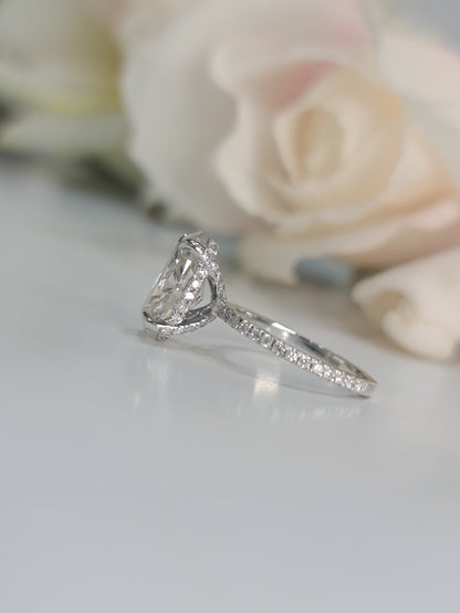 Exquisite 3 CT Oval Lab-Grown Diamond Engagement Ring with Hidden Halo 4