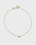 Load image into Gallery viewer, Elegant Heart Gold Chain Bracelet
