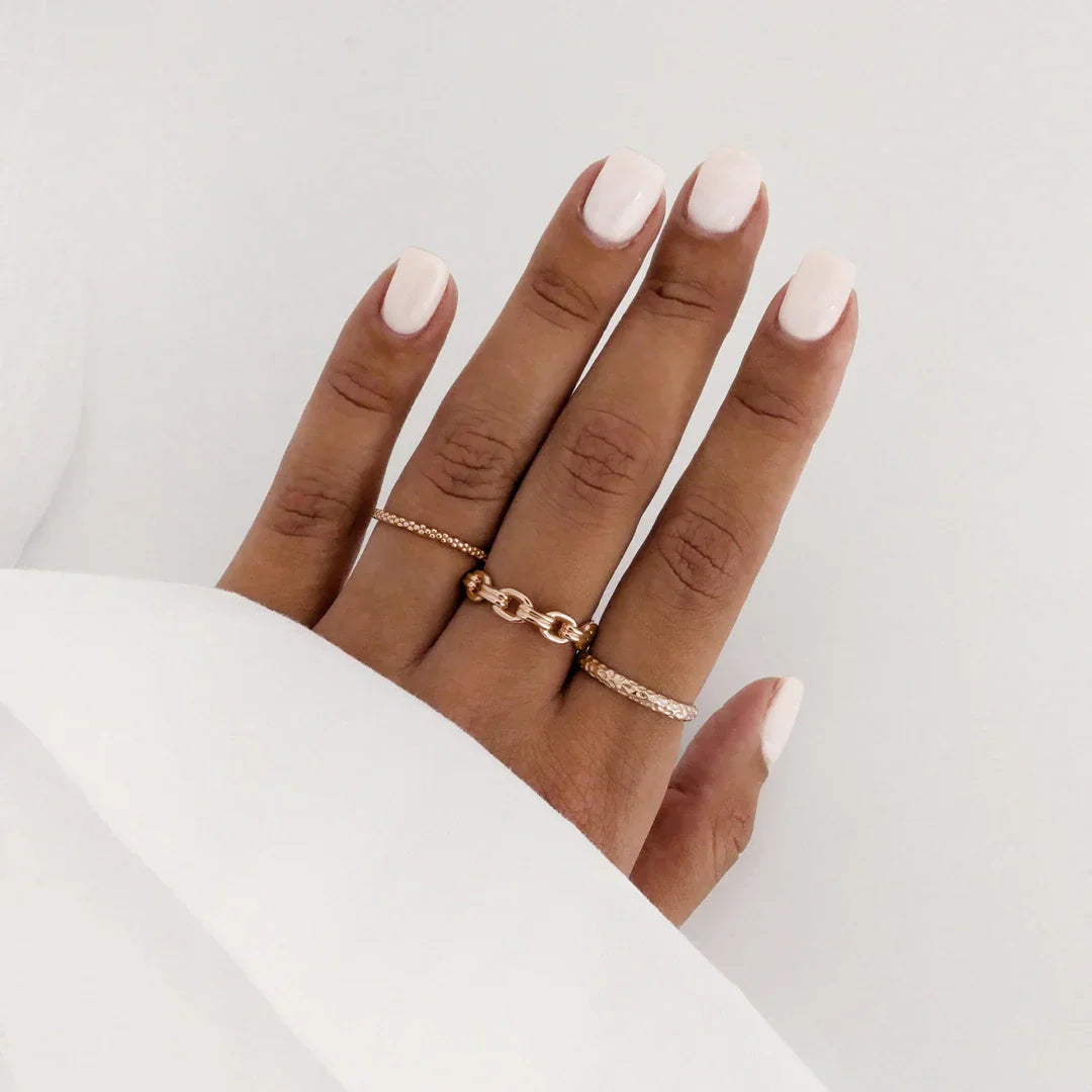 Link Chained Classic Wedding Band