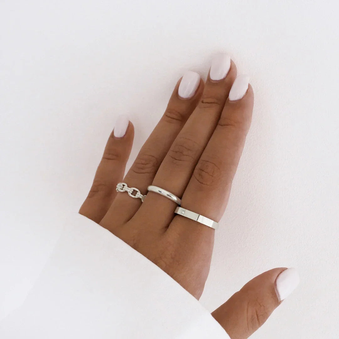 Link Chained Classic Wedding Band