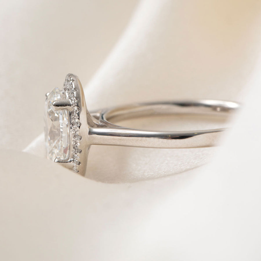 Halo-2.0 CT Oval Lab Grown Diamond Engagement Ring