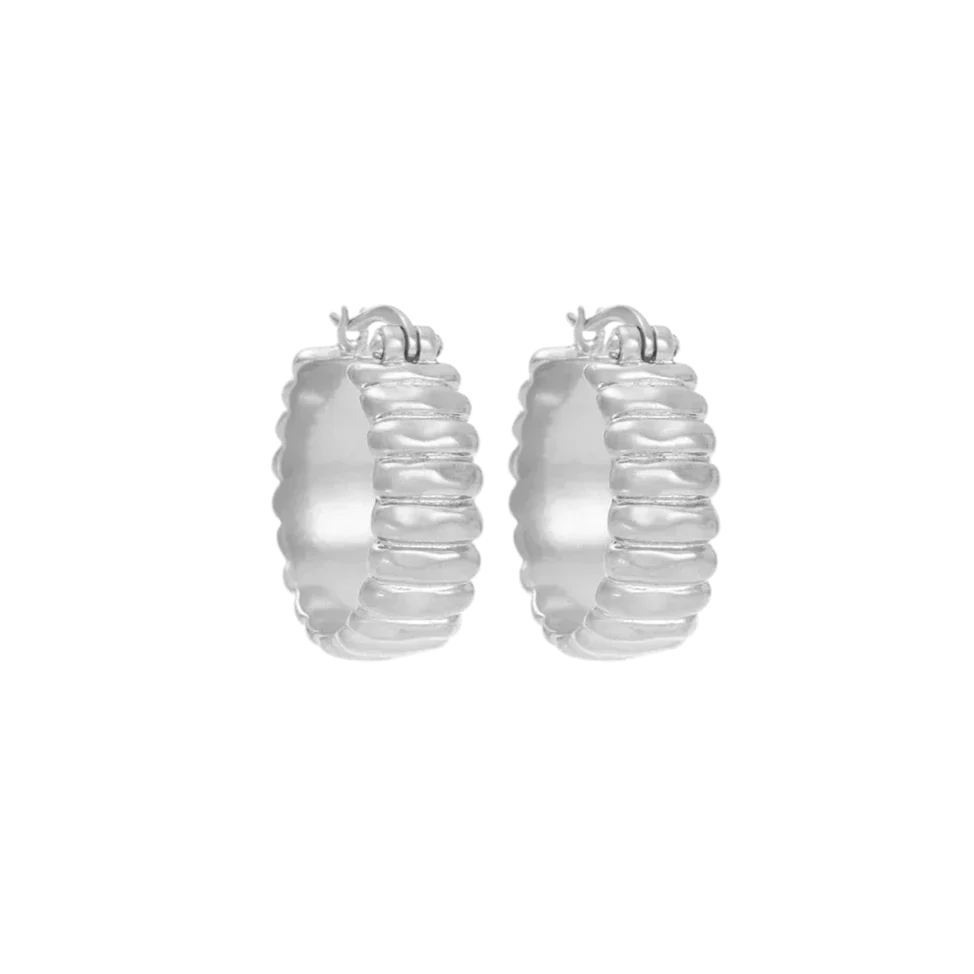 Elegant Gold Ribbed Hoop Earrings 2