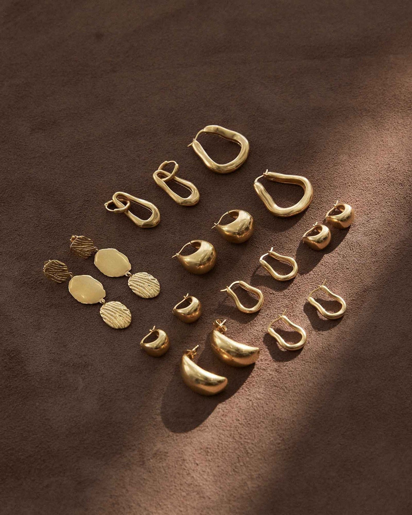 Elegant Gold Crescent Hoop Earrings 6