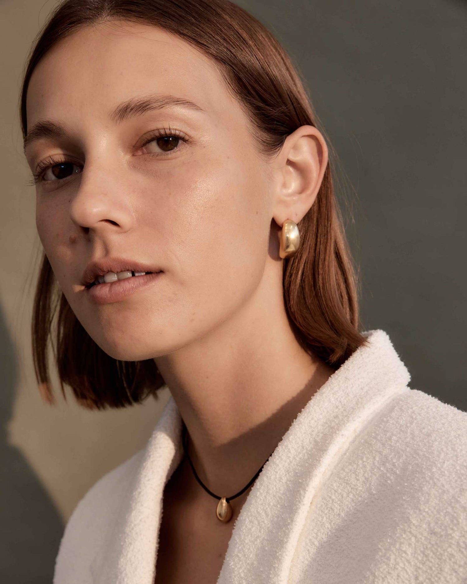 Elegant Gold Crescent Hoop Earrings 4