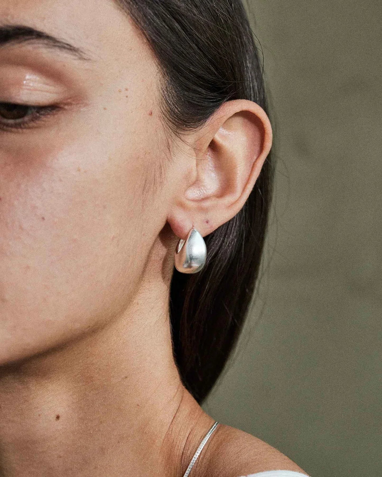 Stylish Sculpted Silver Medium Hoops 2