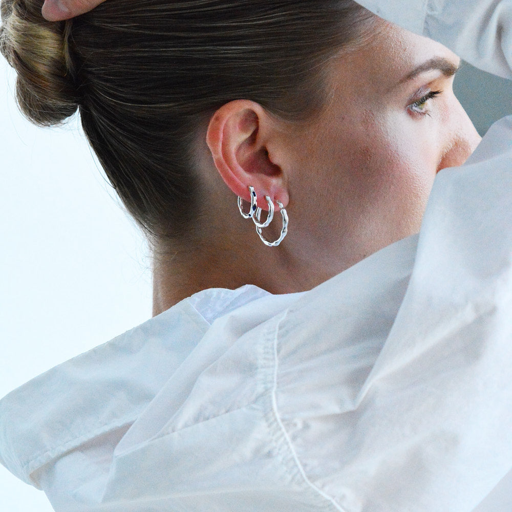 Classic Style Gold Hoop Earrings 2