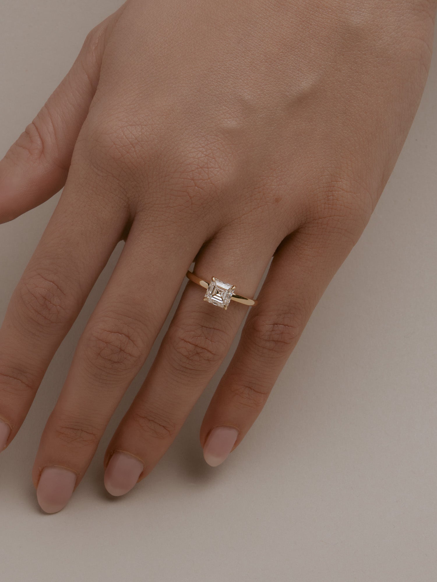 Solitaire-Oval Lab Grown Diamond Engagement Ring