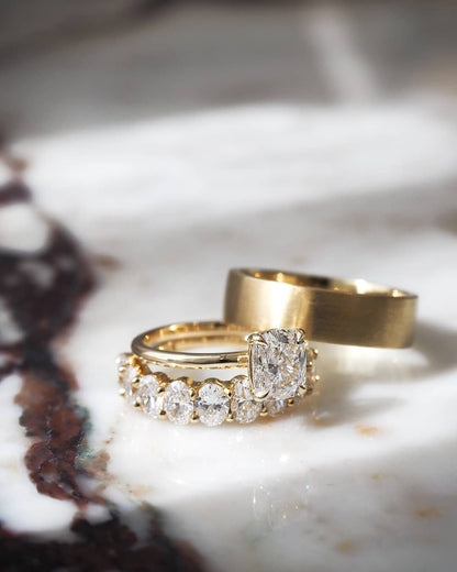 Solitaire-Oval Lab Grown Diamond Engagement Ring