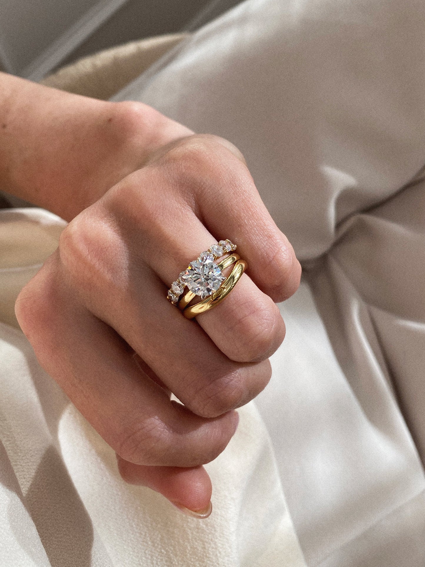 Solitaire-Oval Lab Grown Diamond Engagement Ring