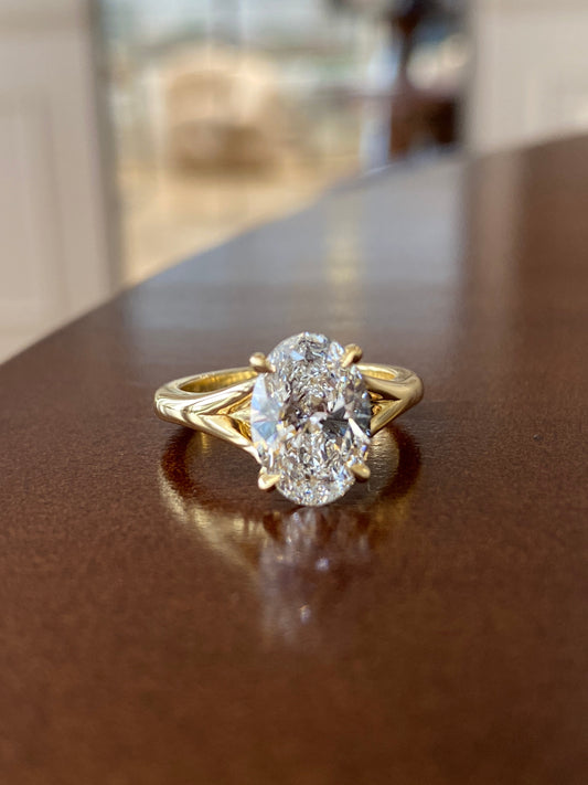 Solitaire-Oval Lab Grown Diamond Engagement Ring