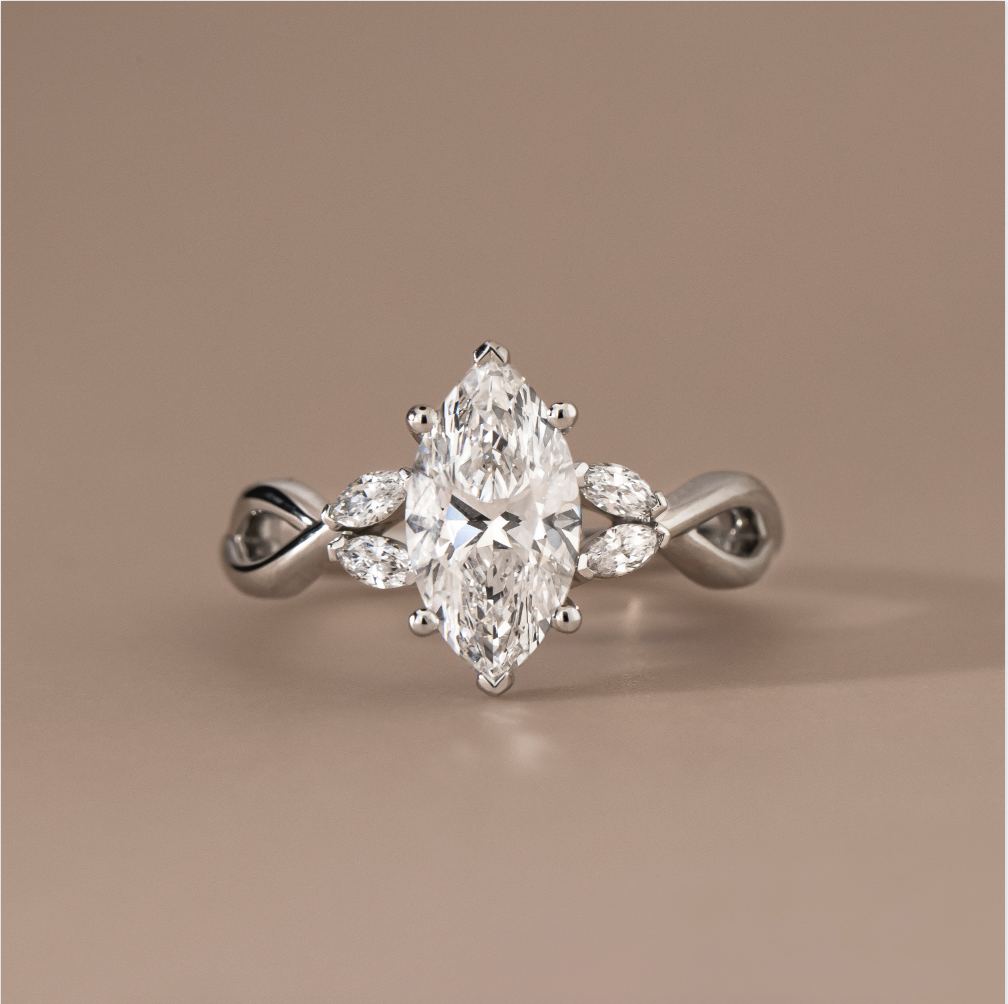 Solitaire-Oval Lab Grown Diamond Engagement Ring