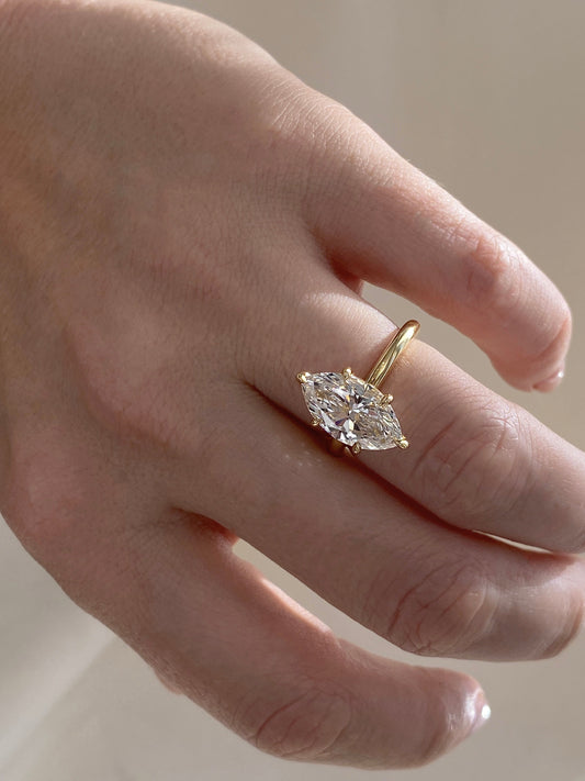 Solitaire-Oval Lab Grown Diamond Engagement Ring