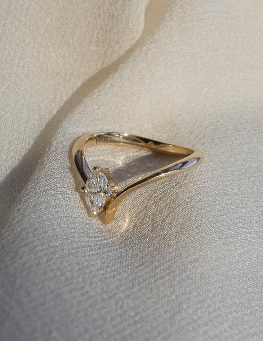 Solitaire-Oval Lab Grown Diamond Engagement Ring